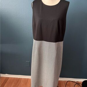 Kasper Black and White Houndstooth Midi Dress